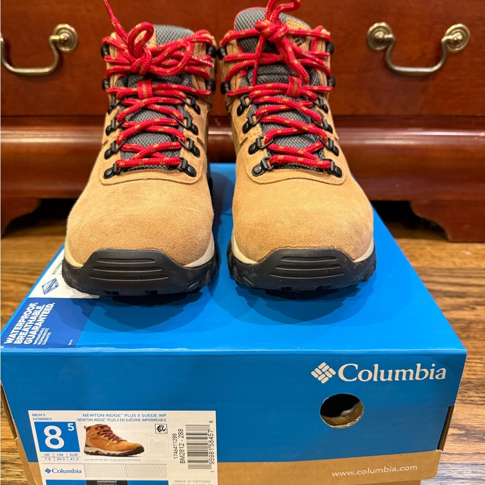 Columbia Tan Suede Hiking Boots with Red Laces